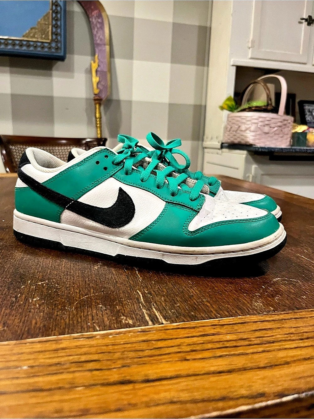 Nike Dunk Low Retro 'Lucky Green / Black-White' Sneakers